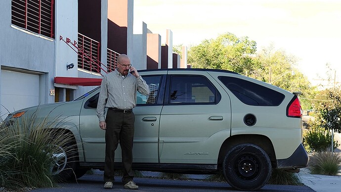 breaking-bad-walter-white-pontiac-aztek-00-1587100671