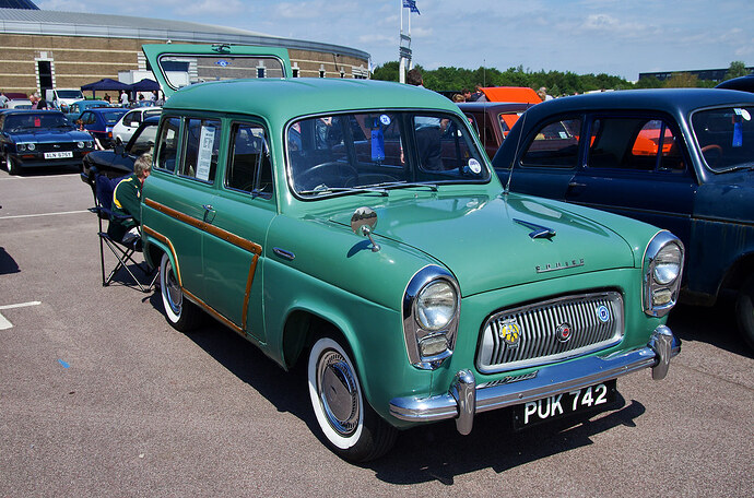 ford_anglia_squire100e