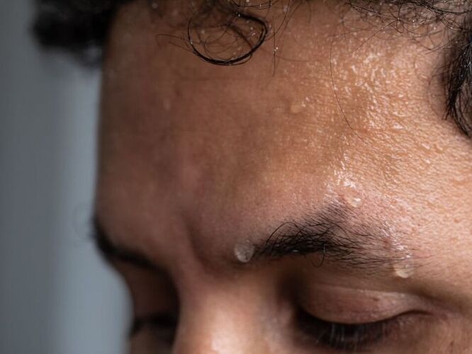 stress-sweat-newsroom