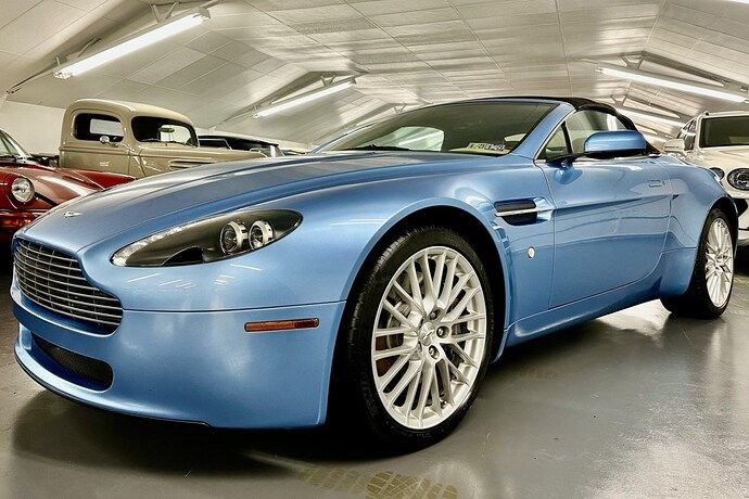 2009_aston-martin_v8-vantage-roadster_img_0527-85081