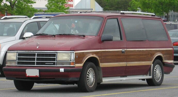1280px-87-90_Dodge_Grand_Caravan