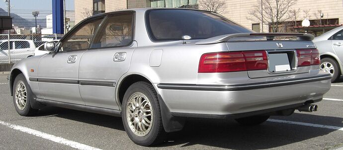 1st_gereneration_Honda_Inspire_rear